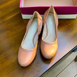 Brand new Naturalizer Pumps, size 8M leather